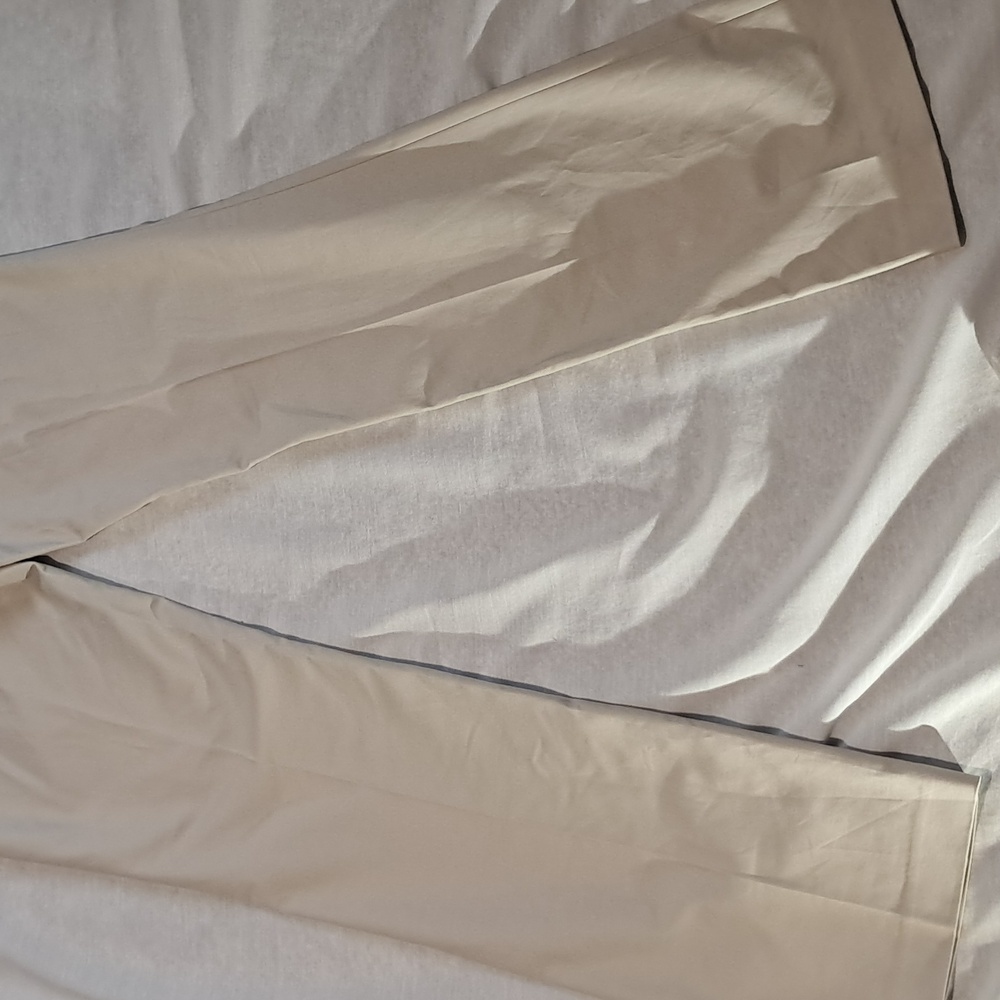Banana Republic Jackson Fit. 4 Long.‎ Tan. - Picture 8 of 12